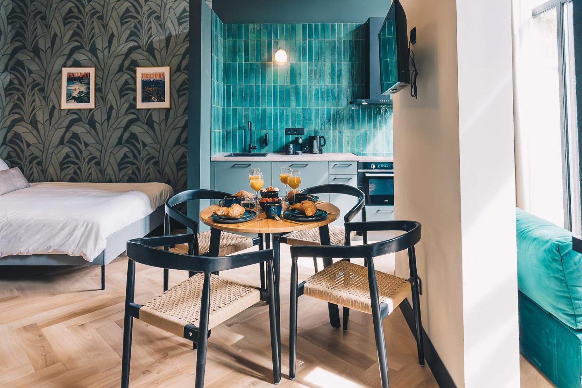 Aparthotel Lvm *